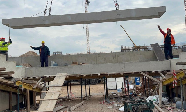 Μπήκε η πρώτη κερκίδα στο γήπεδο του Παναθηναϊκού - «Ξεχωριστή μέρα για την Αθήνα», λέει ο Δούκας