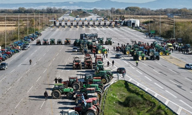 Μάλγαρα Θεσσαλονίκης: Ανοιχτά και τα δύο ρεύματα στα διόδια - Άνοιξαν το μπλόκο οι αγρότες
