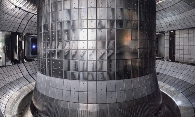 Οι αντιδραστήρες σύντηξης μπορεί να είναι το κλειδί για την ανακάλυψη σωματιδίων σκοτεινής ύλης