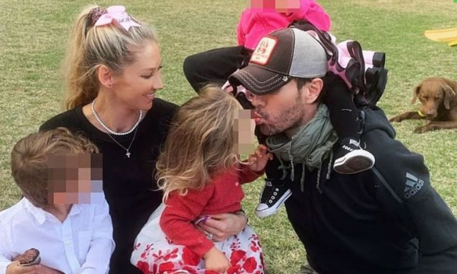 Άννα Κουρνίκοβα - Ενρίκε Ιγκλέσιας: Καλωσόρισαν το τέταρτο παιδί τους - «Ηλιαχτίδα μου»