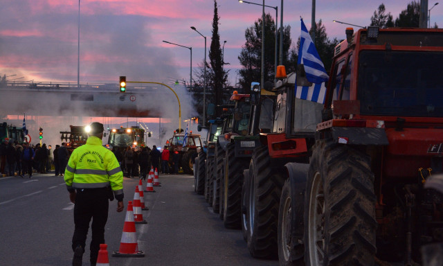 Αγρότες - Έβρος: Ελεύθερη η διέλευση φορτηγών στους Κήπους και το Ορμένιο έως τις 2 Ιανουαρίου