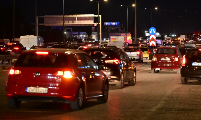 Μπλόκα αγροτών: Υπάρχει λύση για τις ουρές χιλιομέτρων; Ειδικός αναλύει στο Newsbomb