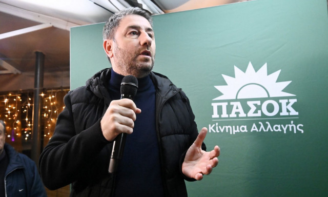 Σχέδιο Ανδρουλάκη να «οργώσει» τα αστικά κέντρα - Τι προβλέπει για τα ποσοστά Τσίπρα και Καρυστιανού