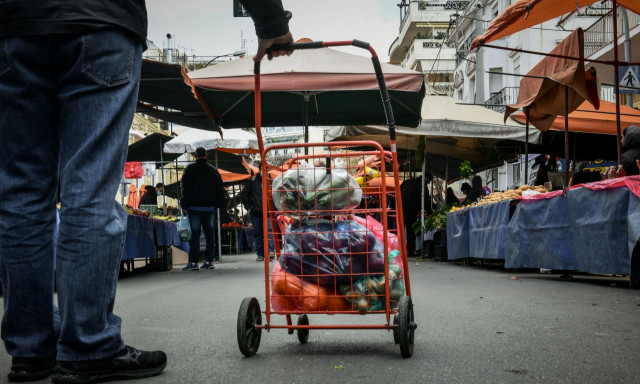 Χριστούγεννα 2025: Το εορταστικό ωράριο λειτουργίας των λαϊκών αγορών