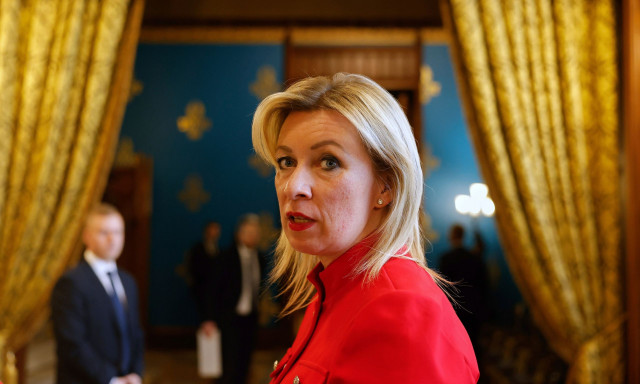 Ζαχάροβα: «Συγχαρητήρια για το νέο κατώτατο σημείο» - Οι ρωσικοί λύκοι, οι τάρανδοι και οι χοίροι