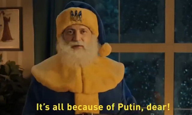 «Για όλα φταίει ο Πούτιν» - Ρωσικό χριστουγεννιάτικο σποτ ειρωνεύεται την Ευρώπη
