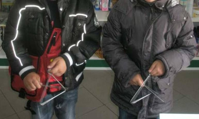 Πάτρα: Χειροπέδες σε ανήλικους που πήγαν για κάλαντα με άλλους «σκοπούς»