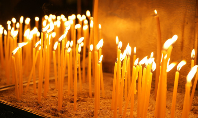 Βασιλικές Ώρες: Τι είναι η Ακολουθία που ψάλλεται το βράδυ της Παραμονής των Χριστουγέννων