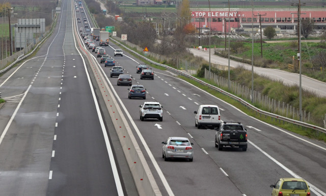 Χριστούγεννα 2025: Κορυφώνεται η έξοδος των εκδρομέων - Πού εντοπίζονται καθυστερήσεις αυτή την ώρα