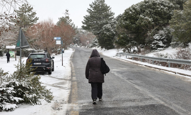 Καιρός: Από τα «φθινοπωρινά» Χριστούγεννα στην «ψυχρή» Πρωτοχρονιά - Πότε αλλάζει το σκηνικό