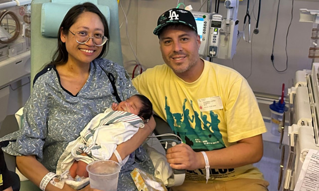 «Είναι θαύμα»: Μωρό γεννήθηκε μετά από εξαιρετικά σπάνια και επικίνδυνη εγκυμοσύνη