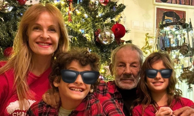 Σταύρος Ξαρχάκος: Η τρυφερή οικογενειακή ανάρτηση για τα Χριστούγεννα