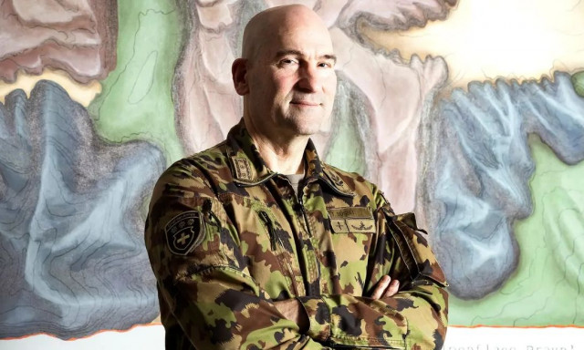 Ελβετία: «Δεν μπορούμε να αμυνθούμε σε επίθεση πλήρους κλίμακας», λέει ο αρχηγός του Στρατού