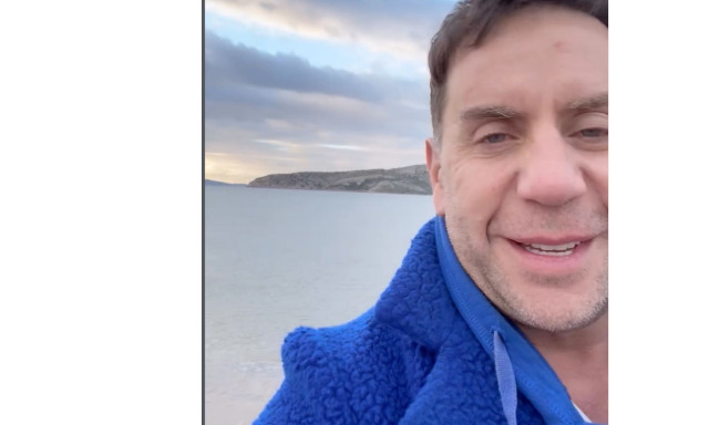 Γιώργος Μαζωνάκης: «Χρονιά δοκιμασίας - Φτάνει, φτάνει, φτάνει. Η υπομονή είναι αρετή»