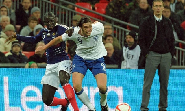 Παραβίασε περιοριστικά μέτρα ο Άντι Κάρολ – Κινδυνεύει με πενταετή φυλάκιση