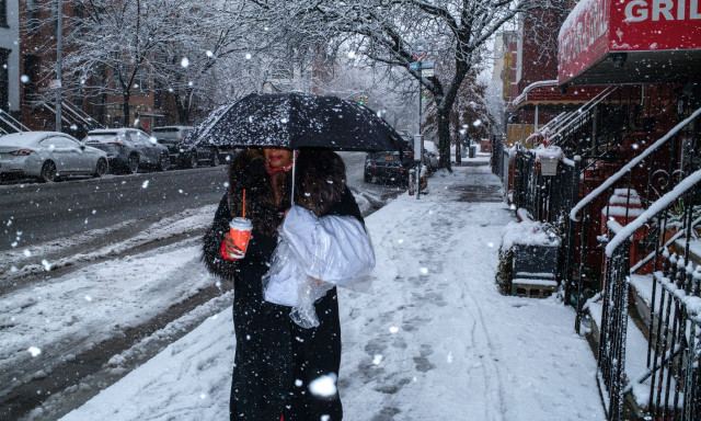 ΗΠΑ: Σε κατάσταση έκτακτης ανάγκης Νέα Υόρκη και Νιού Τζέρσεϊ λόγω ισχυρών χιονοπτώσεων