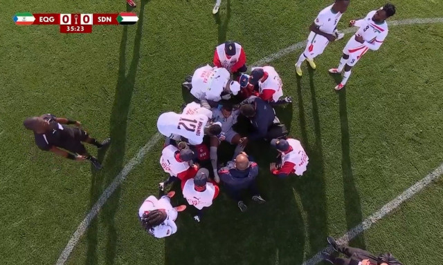 Σοκαριστική στιγμή: Κατέρρευσε ο τερματοφύλακας του Σουδάν