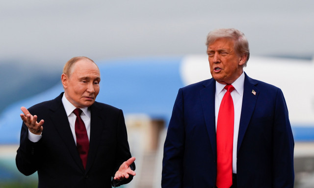 Τηλεφωνική επικοινωνία Τραμπ – Πούτιν πριν από τη συνάντηση με Ζελένσκι στη Φλόριντα