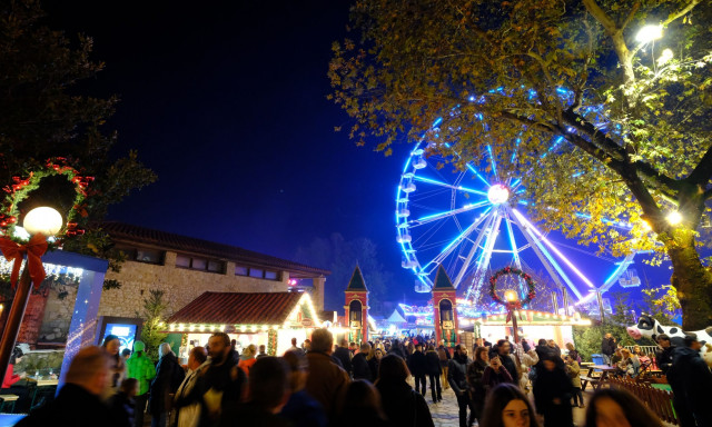 Η Πρωτοχρονιά «εκτοξεύει» τις κρατήσεις στους δημοφιλείς χειμερινούς προορισμούς