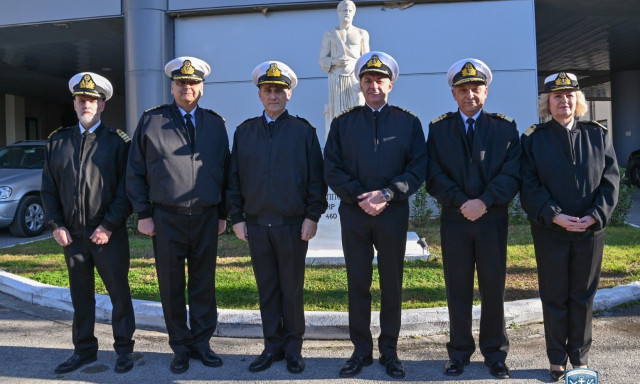 Επίσκεψη αρχηγού ΓΕΝ στο Ναυτικό Νοσοκομείο Αθηνών: Ανταλλαγή ευχών για την Πρωτοχρονιά