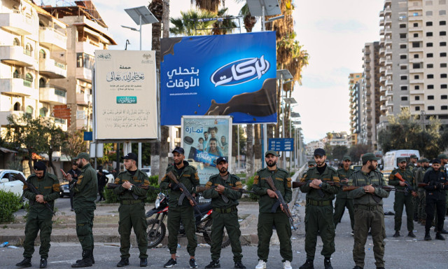 Συρία: Απαγόρευση κυκλοφορίας στη Λαττάκεια μετά τον έναν νεκρό σε βίαια επεισόδια