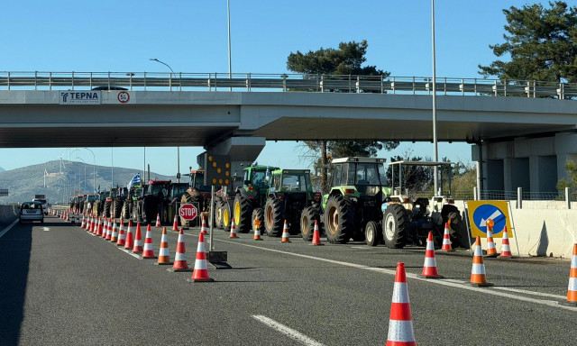 Μπλόκα μέχρι τελικής πτώσεως και crony capitalism στα χωράφια