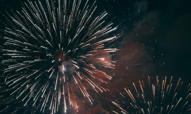 Καλή χρονιά από όλες τις γωνιές του πλανήτη - Ποια χώρα υποδέχθηκε πρώτη το 2026