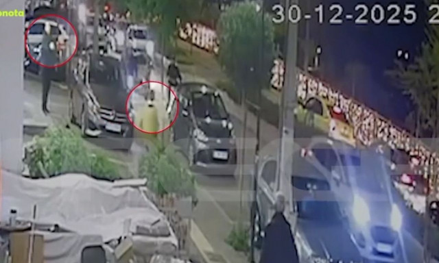 Άγιος Δημήτριος: Παρίστανε αστυνομικό και λήστεψε 33χρονο σε στάση λεωφορείου – Βίντεο ντοκουμέντο