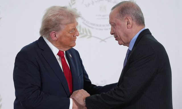 Συνάντηση Τραμπ – Ερντογάν τη Δευτέρα: «Θα συζητήσουμε για την Ουκρανία», είπε ο Τούρκος πρόεδρος