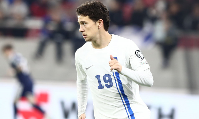 Η Παρί Σεν Ζερμέν… καλοβλέπει Καρέτσα, την ώρα που η Άρσεναλ τον έχασε τελευταία στιγμή