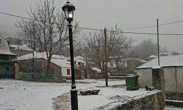 Ιωάννινα: Χιόνι και χαμηλές θερμοκρασίες στην Ήπειρο