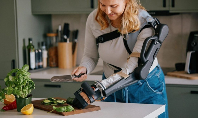 Ρομποτικός εξωσκελετός δίνει ξανά κίνηση στο χέρι μετά από εγκεφαλικό