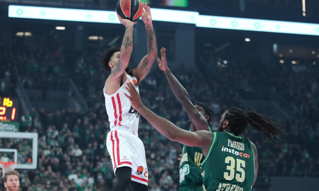 LIVE Παναθηναϊκός AKTOR – Ολυμπιακός 82-87 (τελικό): «Ερυθρόλευκο» το ντέρμπι αιωνίων της Euroleague