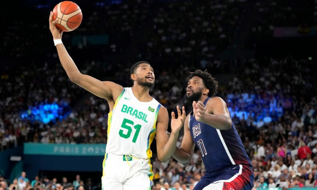 ΑΕΚ: Παλεύει για να… πυροδοτήσει τη «βόμβα» Καμπόκλο! (βίντεο)