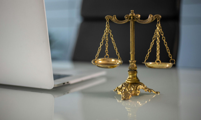 Νέο Κληρονομικό Δίκαιο: Σαρωτικές αλλαγές σε διαθήκες, χρέη, συζύγους και συντρόφους