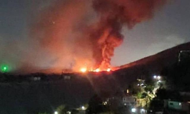 LIVE BLOG: Στις φλόγες η Βενεζουέλα, διαδοχικές εκρήξεις στο Καράκας – Ο Μαδούρο κατηγορεί τις ΗΠΑ