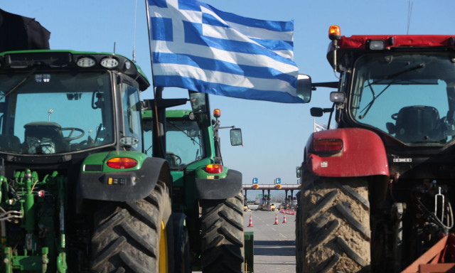 Αγρότες από όλη την Ελλάδα κλιμακώνουν τις κινητοποιήσεις - Σχέδια για 48ωρους αποκλεισμούς δρόμων