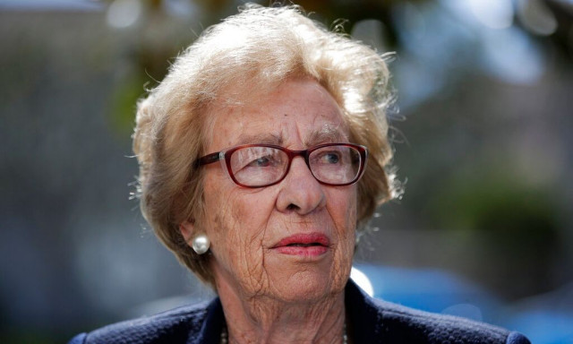 Πέθανε η Εύα Σλος, ετεροθαλής αδελφή της Άννας Φρανκ και επιζήσασα του Άουσβιτς