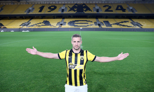 Επίσημο! Στην ΑΕΚ ο Μπάρναμπας Βάργκα – «Κιτρινόμαυρος» έως το 2029