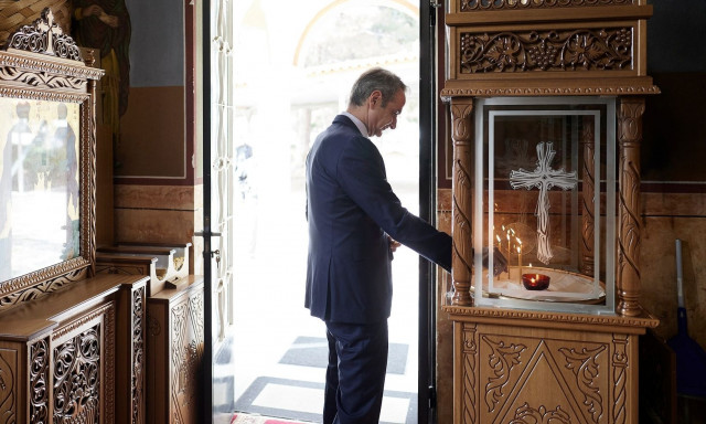 Μητσοτάκης: Δεν μπόρεσα να είμαι παρών στις εκδηλώσεις για τα Φώτα, άναψα ένα κερί