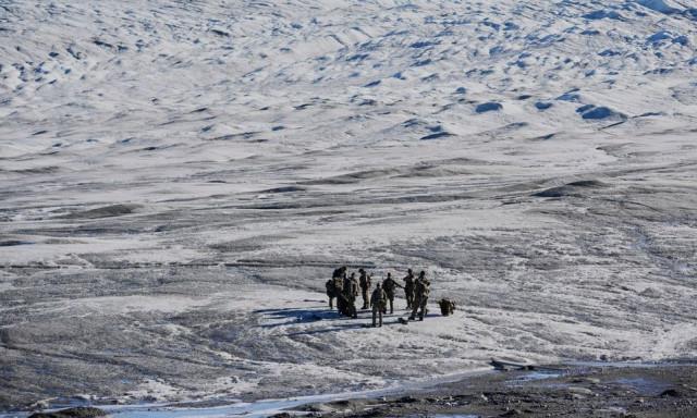 Politico: « Τα 4 εύκολα βήματα με τα οποία ο Τραμπ θα μπορούσε να αποκτήσει εύκολα τη Γροιλανδία»