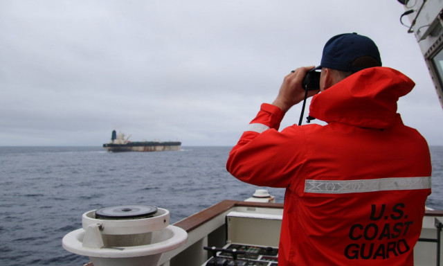 Χέγκσεθ για κατάληψη πετρελαιοφόρου: «Σε πλήρη ισχύ» ο αποκλεισμός του πετρελαίου της Βενεζουέλας