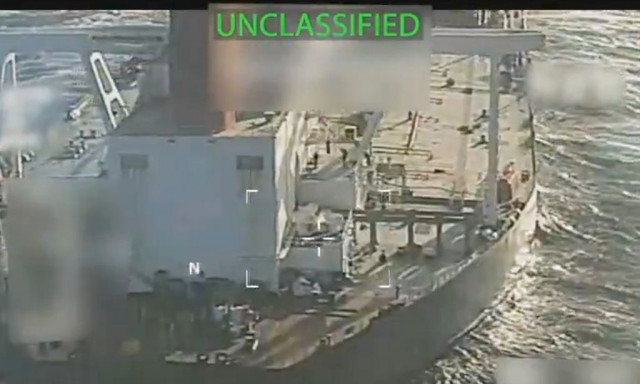 Τα τάνκερ, οι κυρώσεις και το μήνυμα ισχύος της Ουάσινγκτον