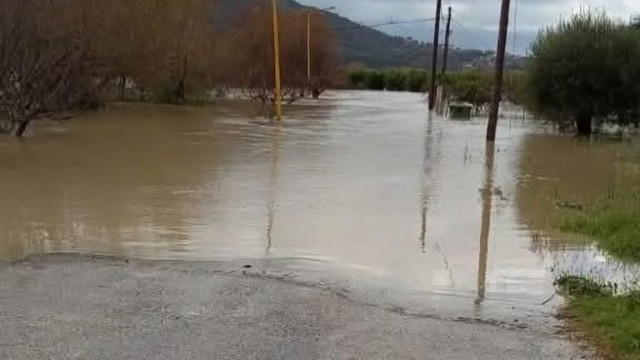 Κακοκαιρία: Εικόνες καταστροφής σε ολόκληρη την χώρα - Πλημμύρες, χαλαζοπτώσεις και προσαράξεις