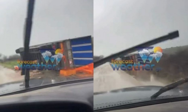 Κακοκαιρία: Ανετράπη νταλίκα στο Ροδοτόπι Ιωαννίνων λόγω των ισχυρών ανέμων