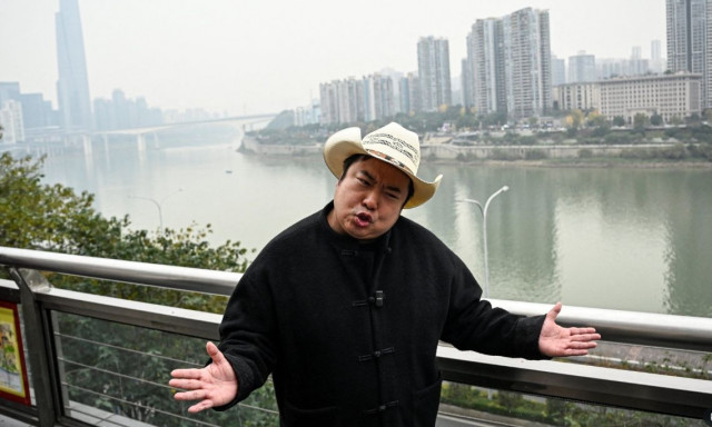 Ποιος είναι ο Ράιαν Τσεν, ο «Κινέζος Τραμπ» που έγινε viral στο TikTok