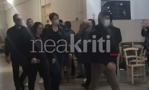 Ηράκλειο: Ελεύθερη υπό όρους η 42χρονη μητέρα - Απολογείται τη Δευτέρα ο 54χρονος πατέρας