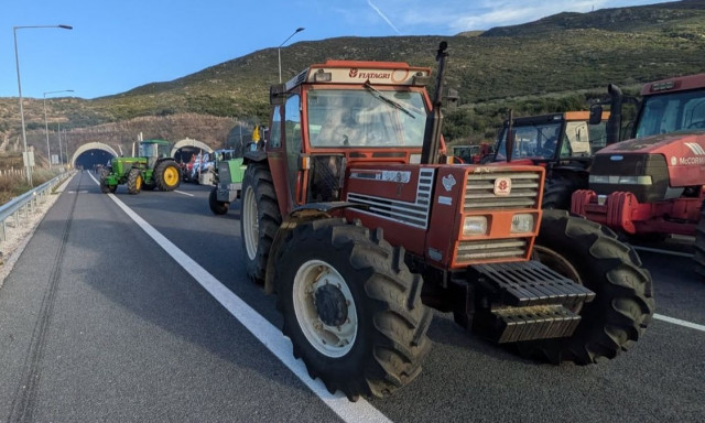 Αποχωρούν από τα Τέμπη οι αγρότες και επιστρέφουν στη Νίκαια για την πανελλαδική σύσκεψη