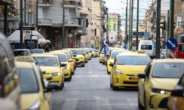 Ταξί: Έρχεται απεργία διαρκείας - «Τα προβλήματα είναι συσσωρευμένα», λέει ο Λυμπερόπουλος