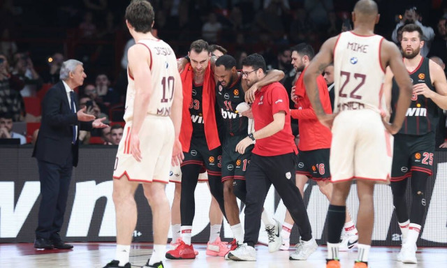 Ολυμπιακός: Ανησυχία για τον τραυματισμό του Μόντε Μόρις